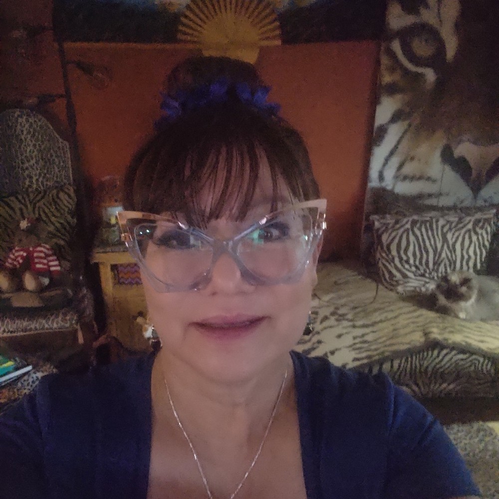 Meet your Posher, Glenda